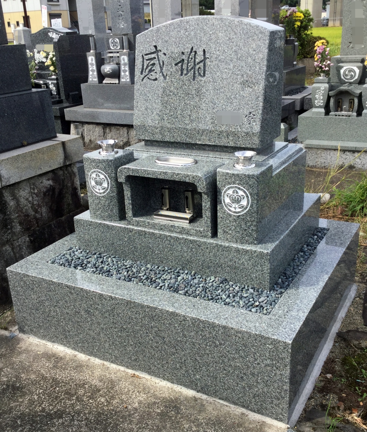 追加彫刻 追加文字彫 マルダイ石材 岐阜県のお墓の展示場